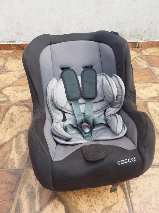 Cadeirinha infantil Cosco 