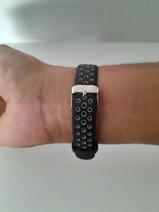 Pulseira com Fivela Para XIAOME MI BAND 8  - NOVA - Foto 4