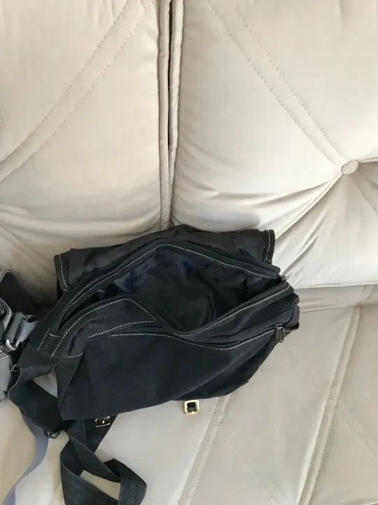 Desapego duas bolsas masculinas chiques  - Foto 3