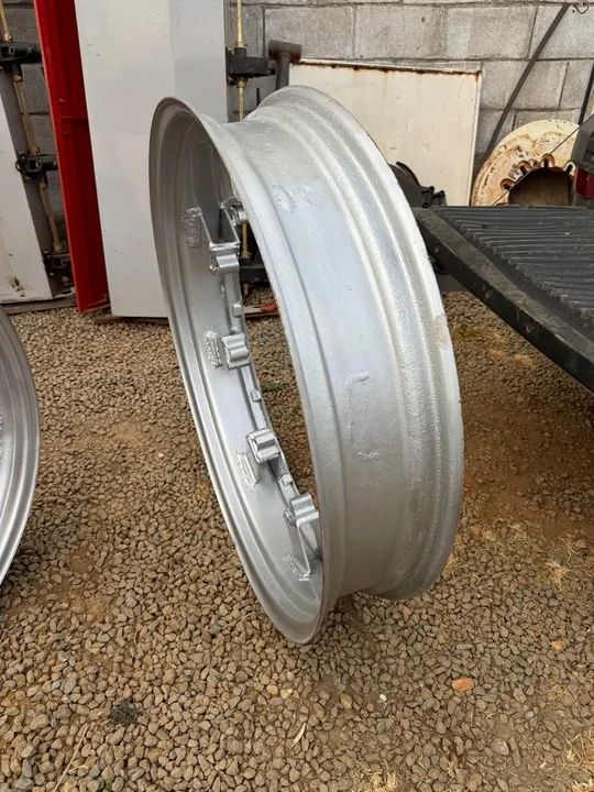 Rodas para trator 12.4-38 - Foto 3