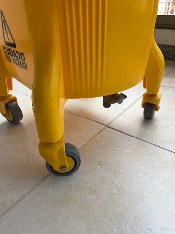 Balde de limpeza Profissional para esfregão de - Foto 6