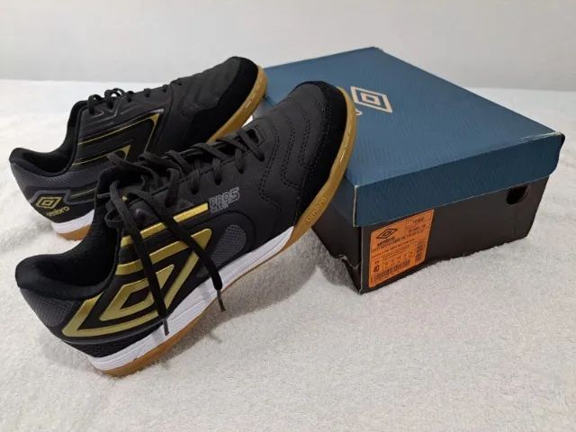 ** Ultimas Somente Retirada **Chuteira Futsal Umbro Pro 5 Bump Preta Tamanho 40 OficialSP - Foto 5