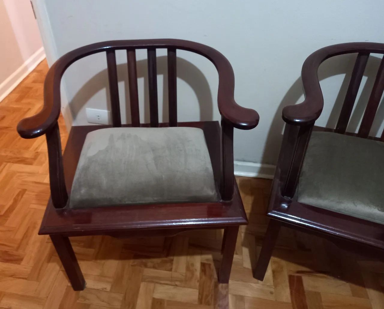 Cadeiras poltronas vintage antigas peroba maciça  - Foto 4