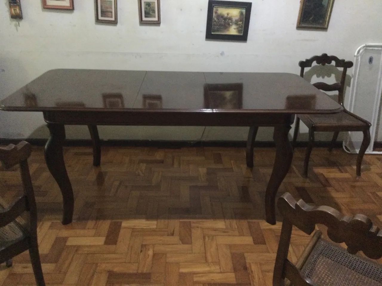 Mesa extensível antiga  com 6 cadeiras Jacarandá retirada Copacabana  - Foto 3