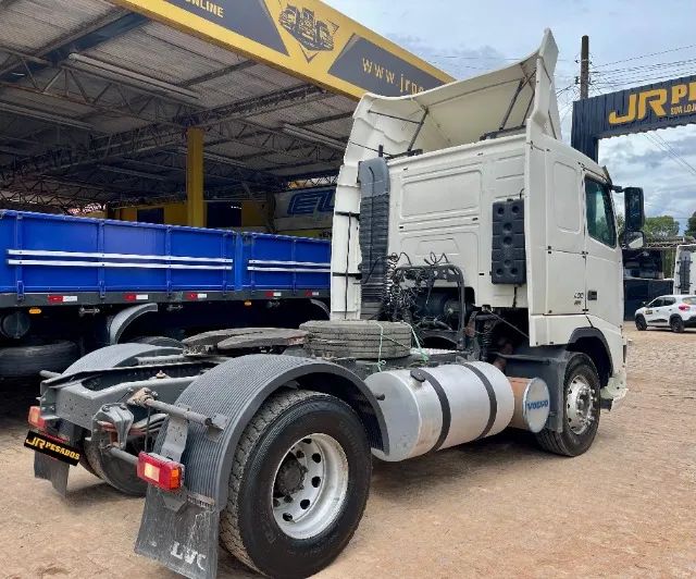 volvo fh 400 toco 4x2 ano 2010 completo automático c/ ar-condicionado - Foto 4