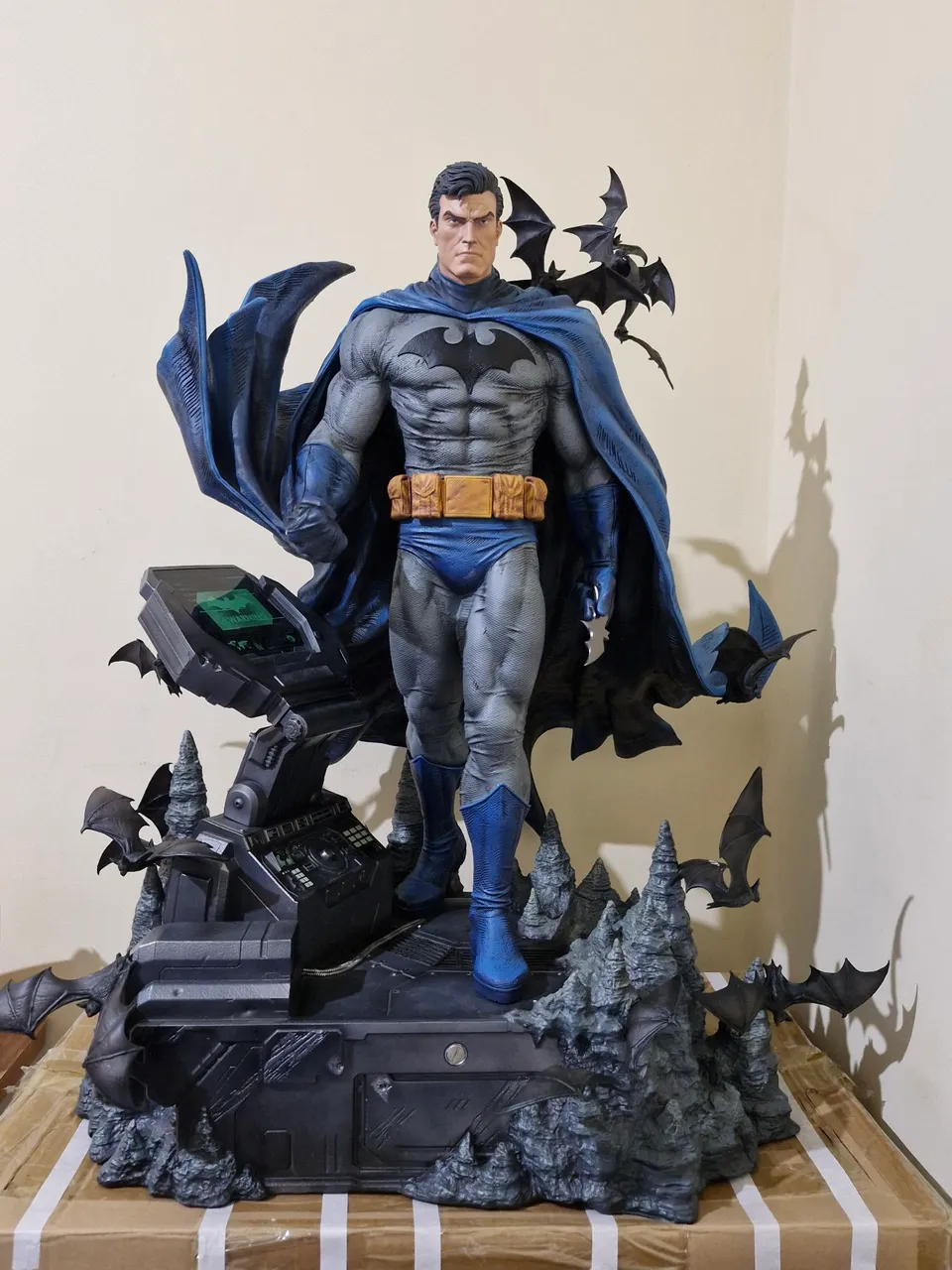 Batman Batcave 1/3 Prime 1