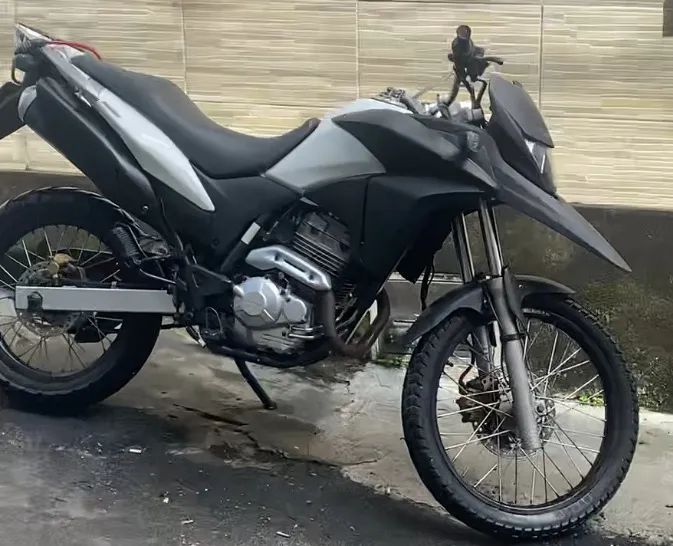 Xre300 2015