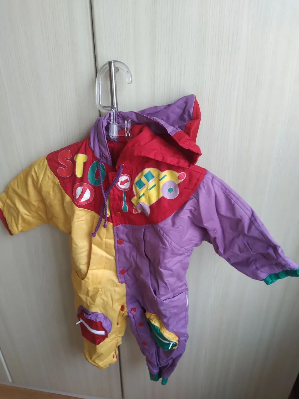 Macacão Infantil Colorido com Detalhes Divertidos