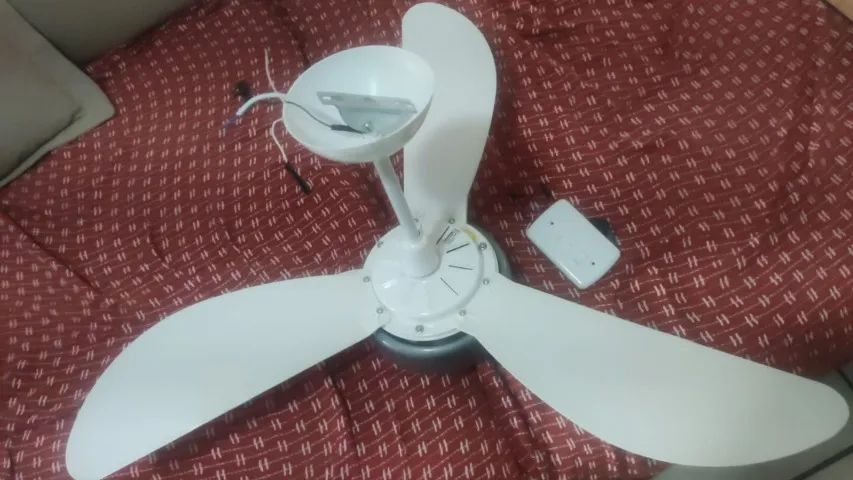 Ventilador de Teto NOVO, nunca usado!!  220V