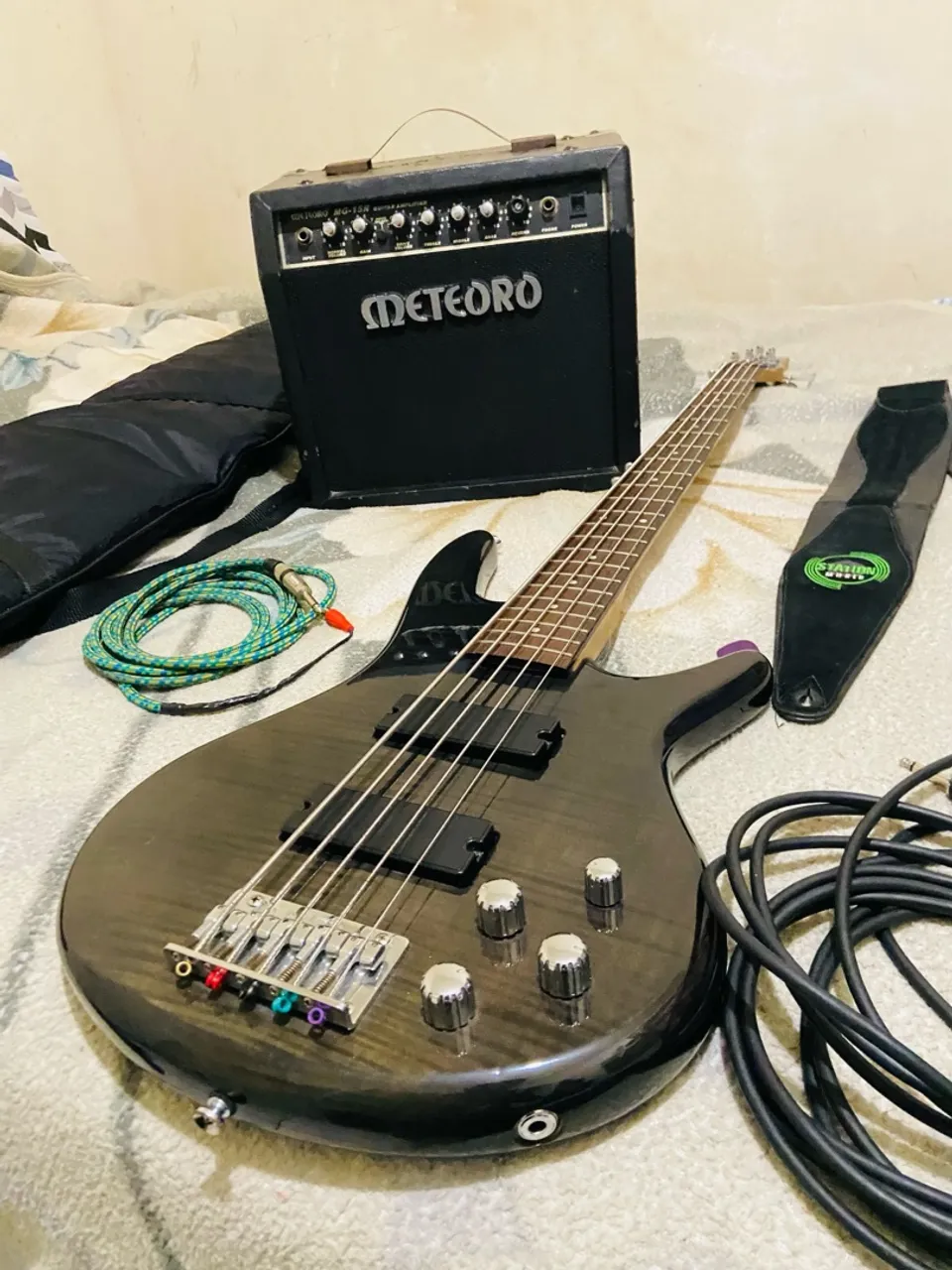Baixo Ibanez Soundgear preço caiuuuu $$$$