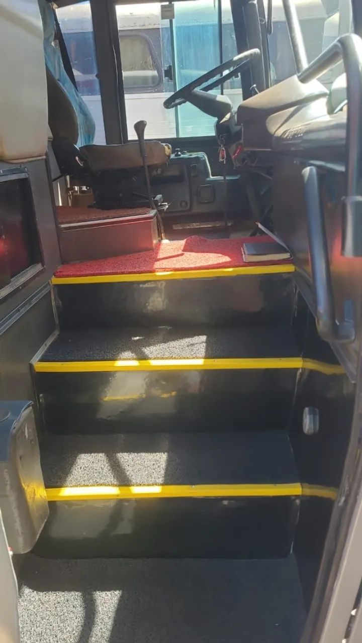 Ônibus Paradiso 1150 GV - Mercedes Benz 0400 - Foto 5