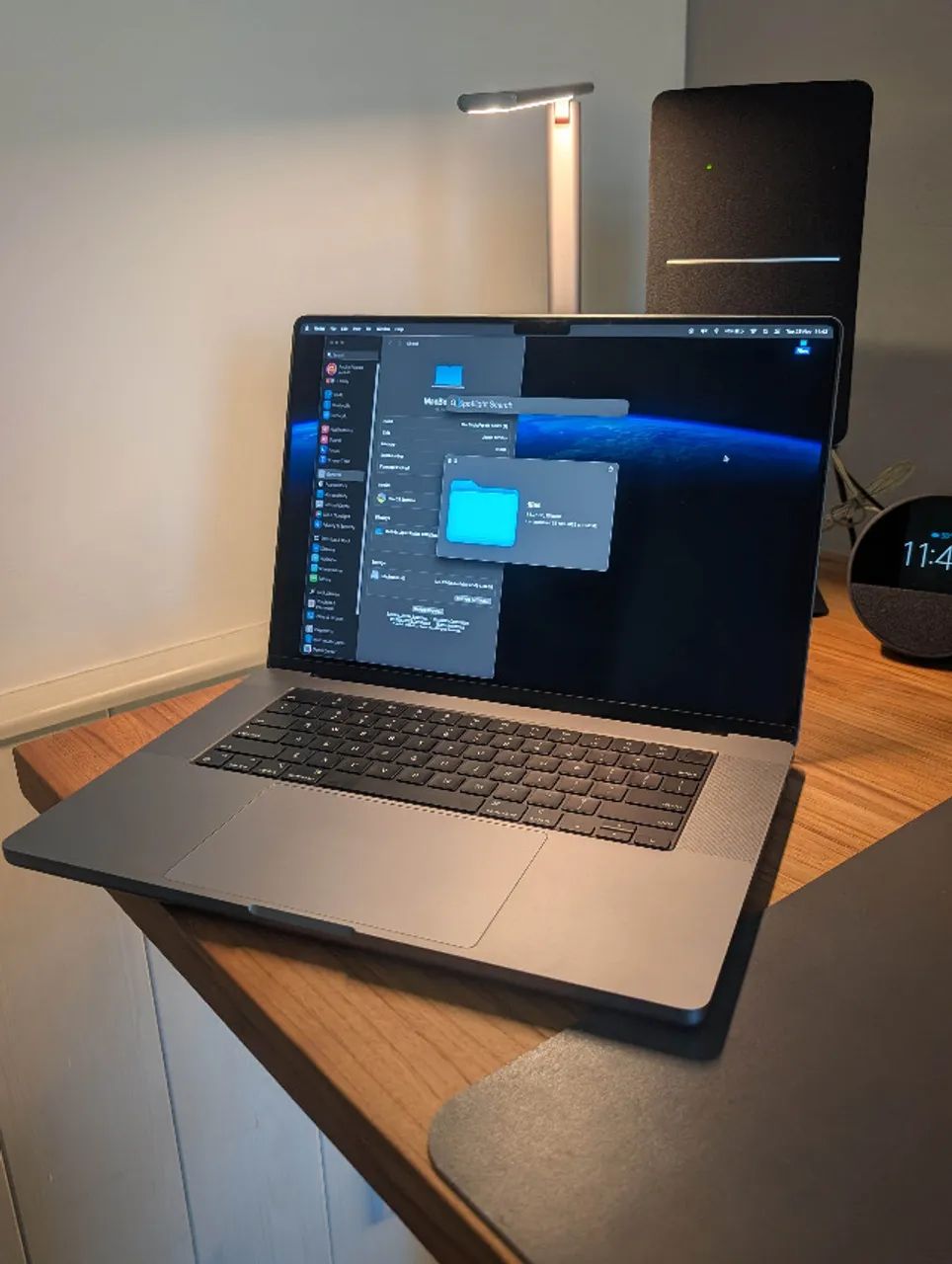 MacBook Pro 16 Polegadas (2023) - M2 Pro, 16GB, 512GB - Pouco uso