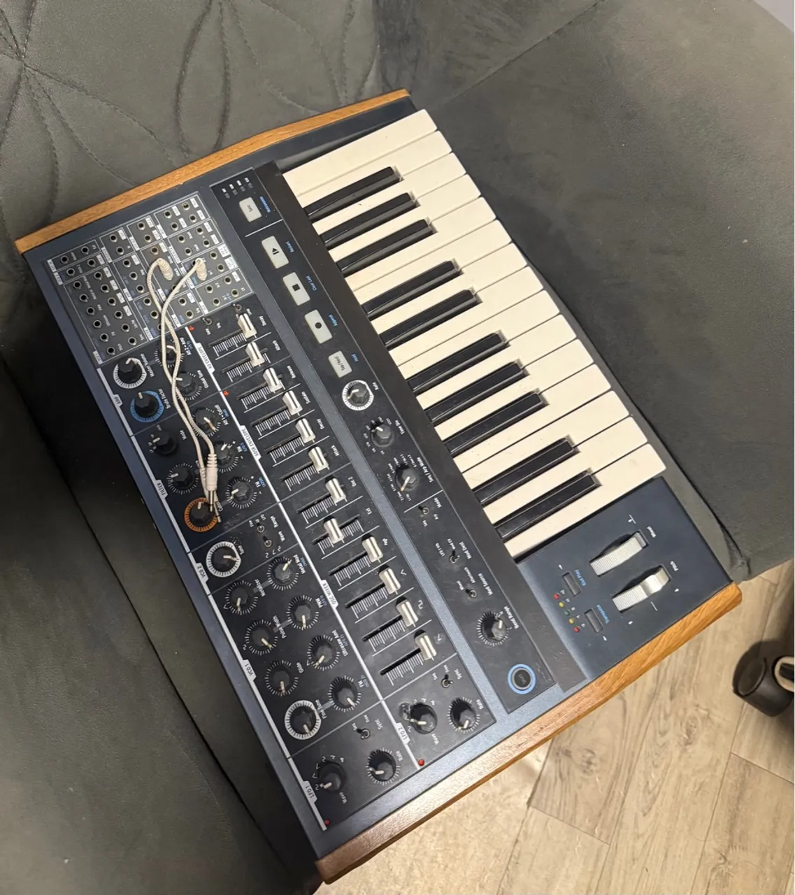 Sintetizador mini Brute 2