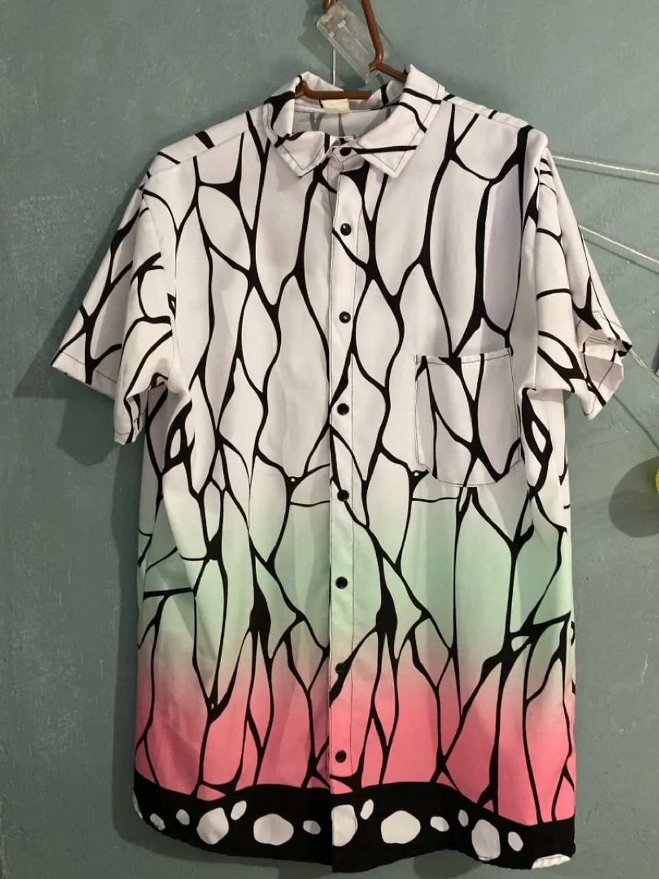 Camiseta de botão Shinobu Demon Slay