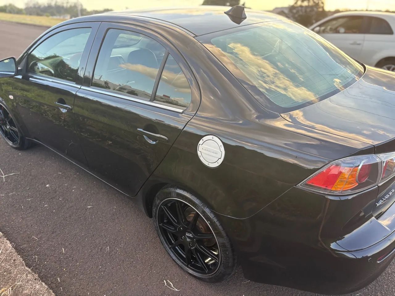 Lancer 2.0 HLE - Foto 2