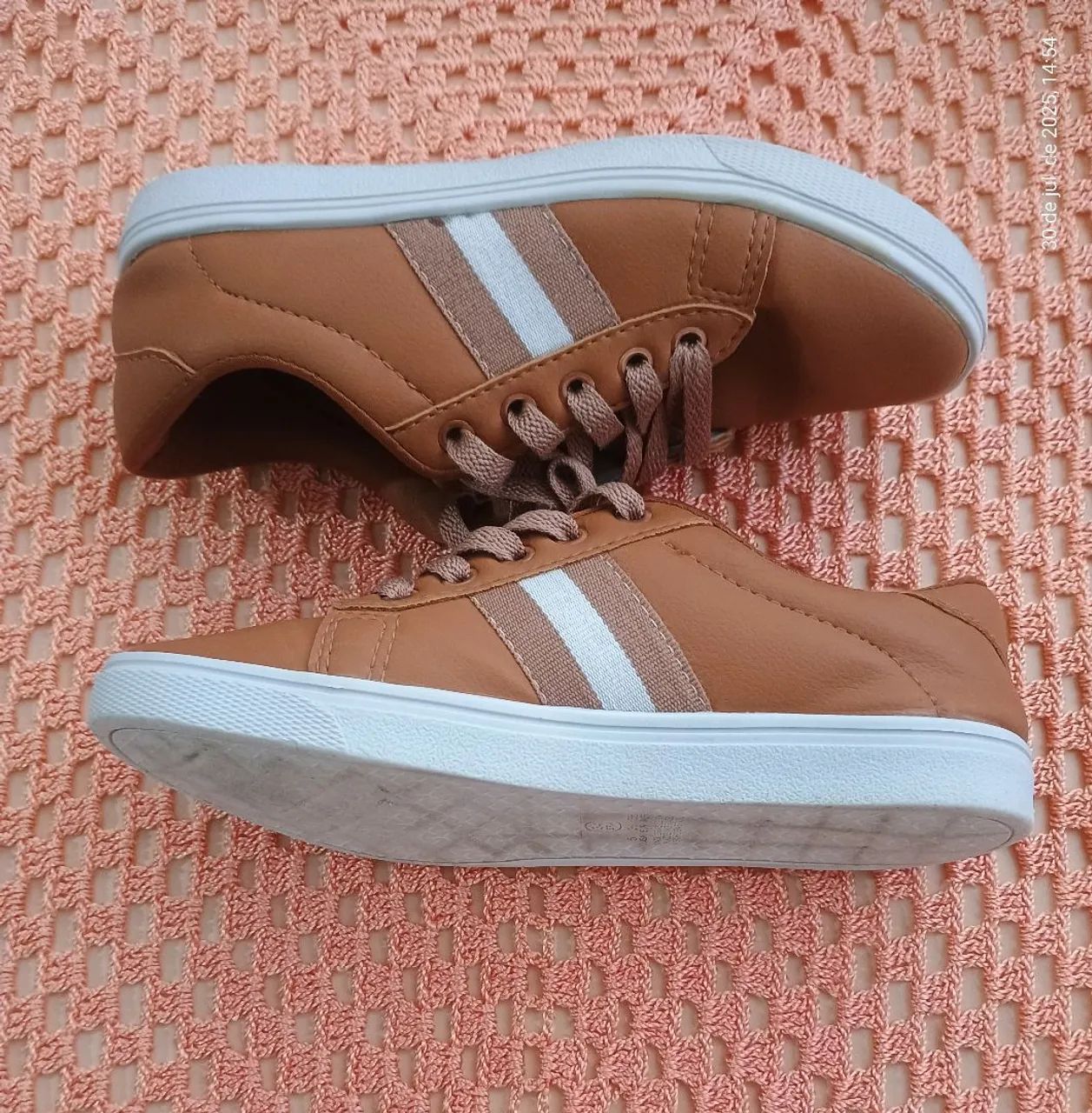 Tênis Caramelo Estiloso Num 34 - Foto 4