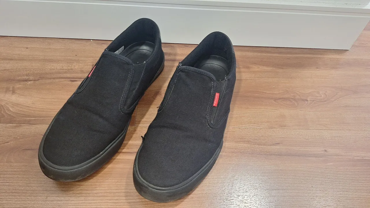 Tênis Slip On Preto Aramis