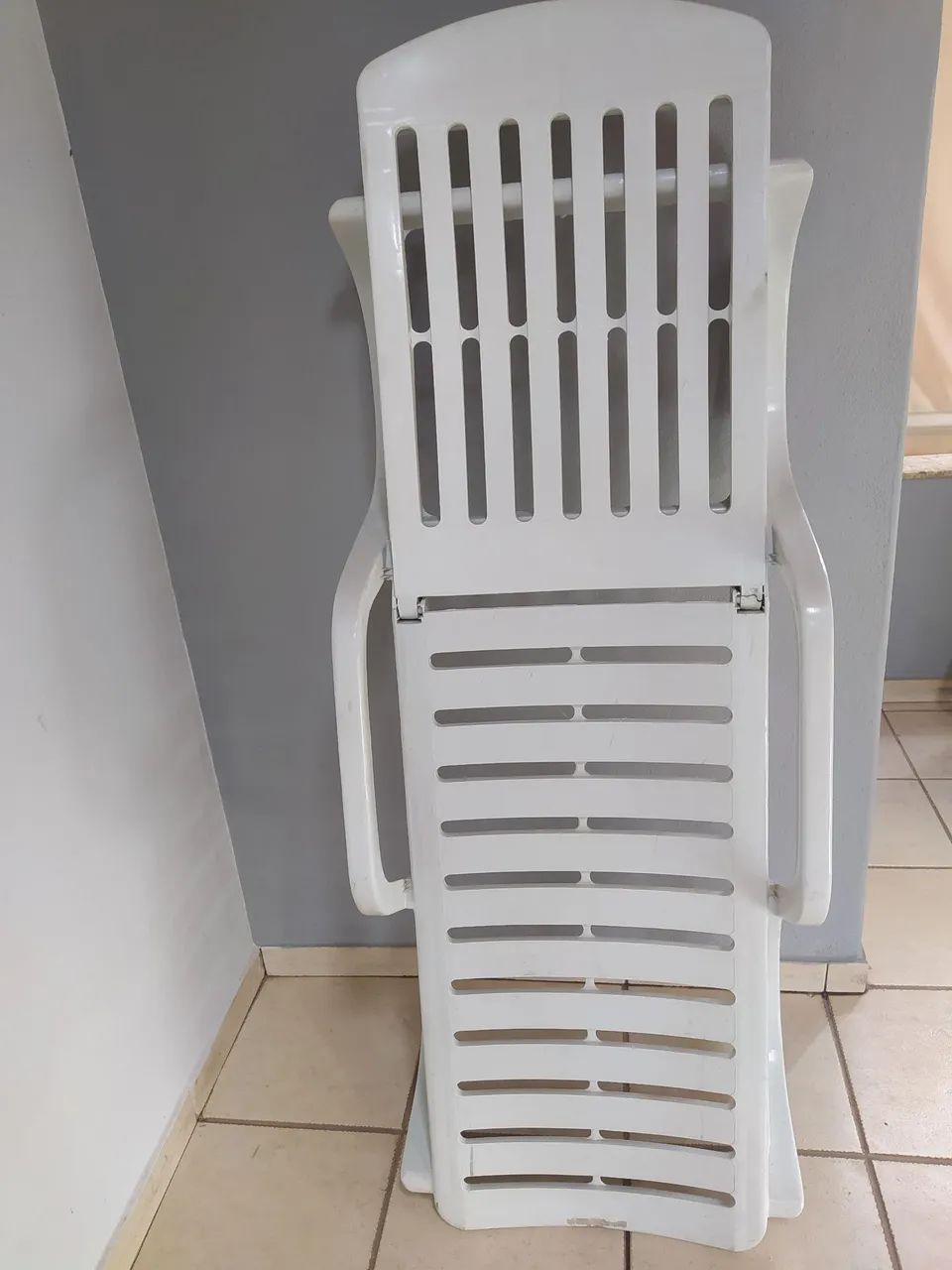 Espreguiçadeira para área de piscina  - Foto 5