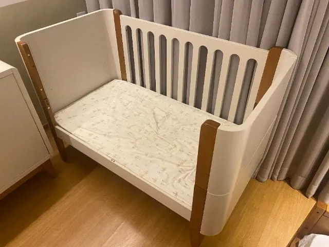 Berço de alto padrão - 3 em 1 (Berço, mini berço e mini cama)