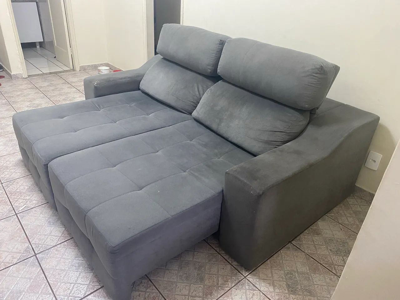 Retractable sofa 64352546742659123