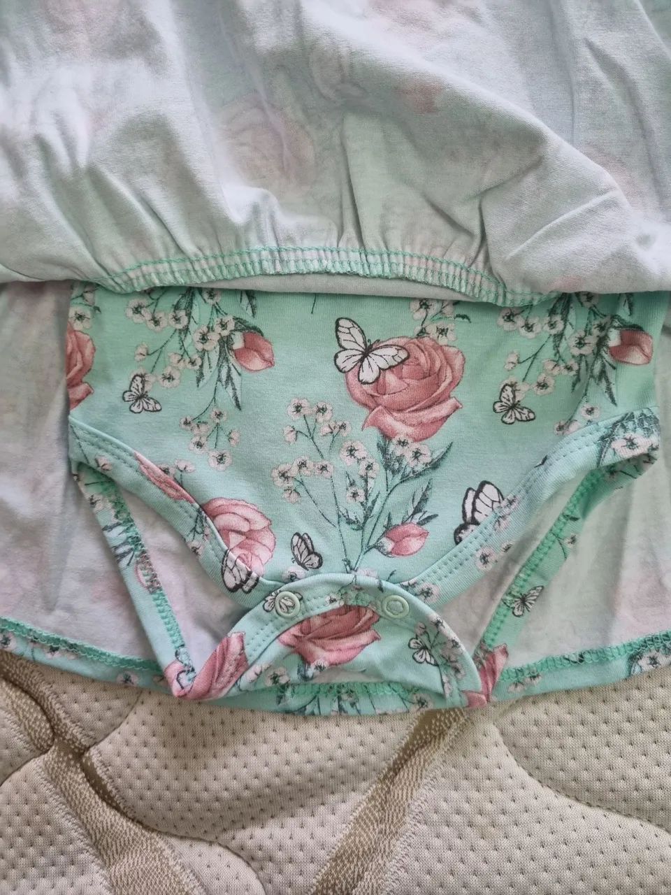 2 vestidos Milon 3 a 6 meses,  tamanho M. Novos com etiqueta - Foto 3