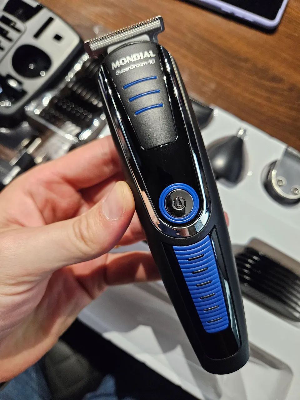 Aparador de pelos Mondial BG-03 Super Groom 10 em 1