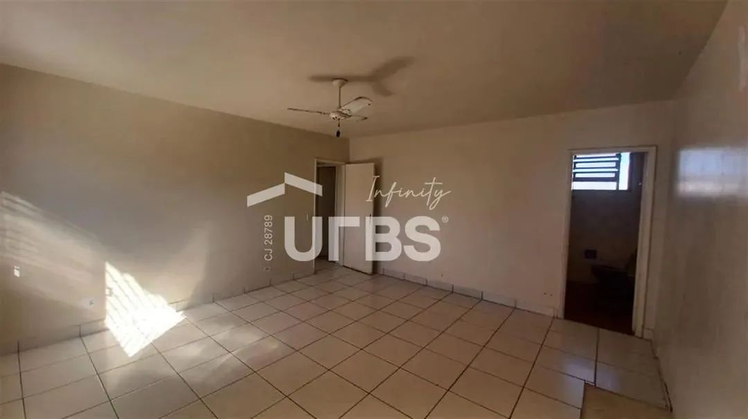 Casa Comercial de 370,00 m² em Localização Privilegiada - Nova Suiça - Foto 7