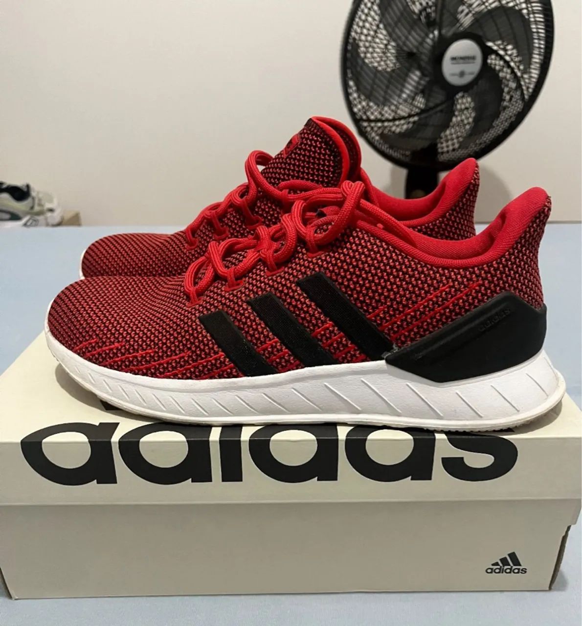 Tênis Adidas QUESTAR FLOW ORIGINAL - Tamanho 41