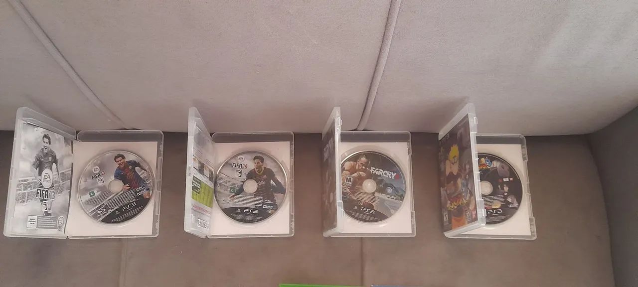 Jogos PS3 - FIFA 13, 14, Far Cry 3 e Naruto