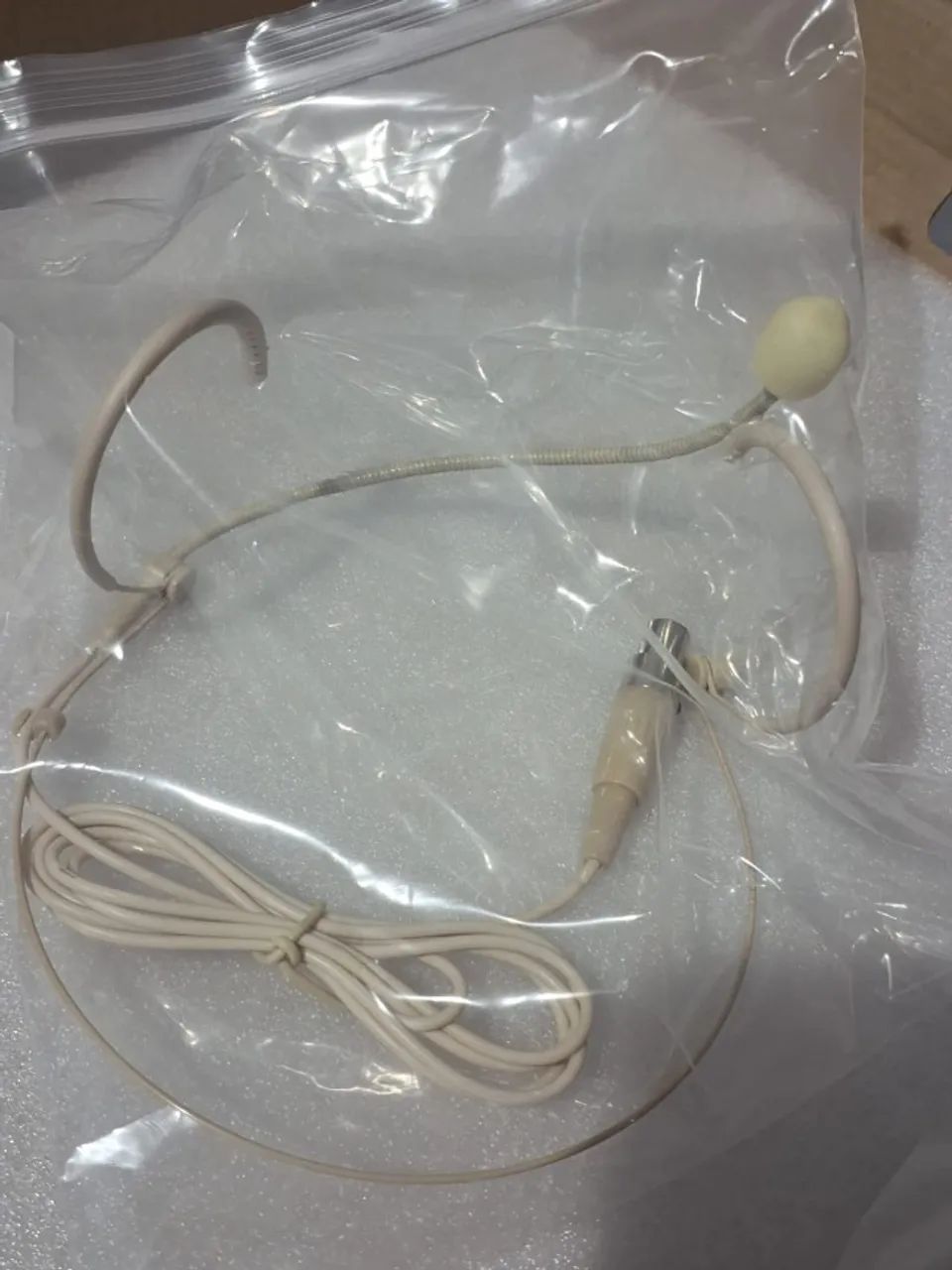 NOVO - Microfone sem Fio Duplo Beta58A e Lapela, Profissional Em Metal - Foto 4
