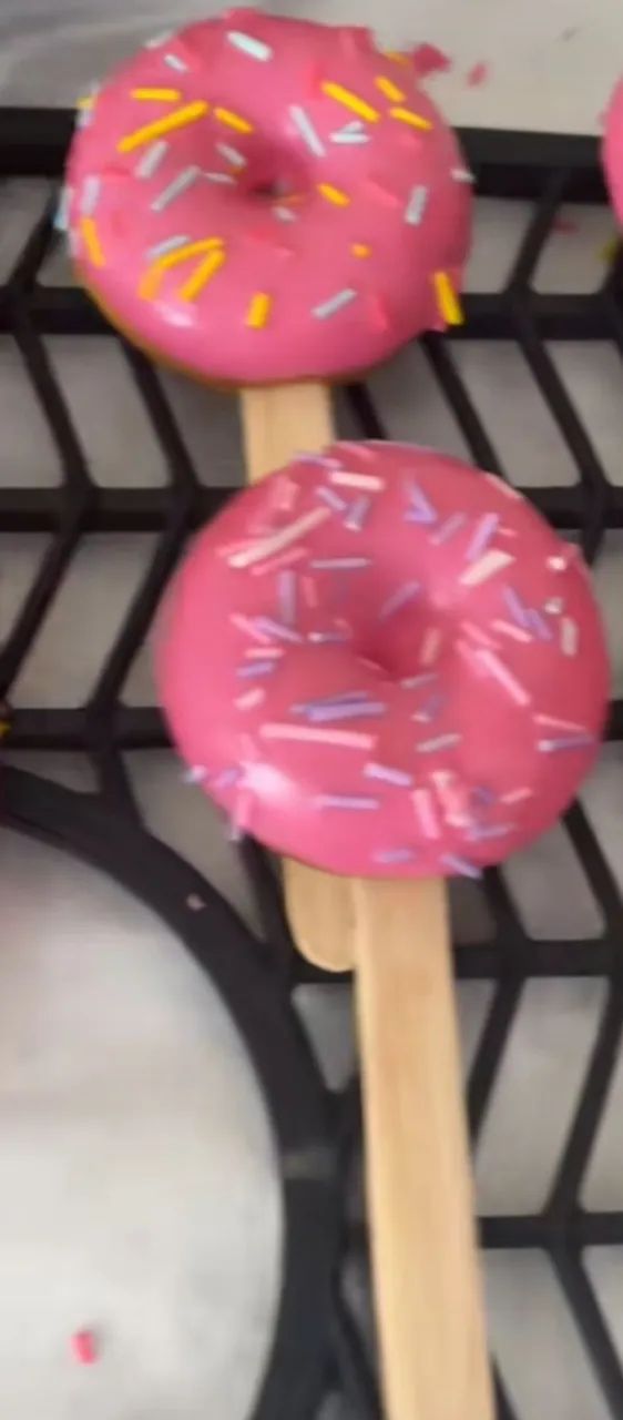MINI DONUT'S Lembracinha aniversário  - Foto 4