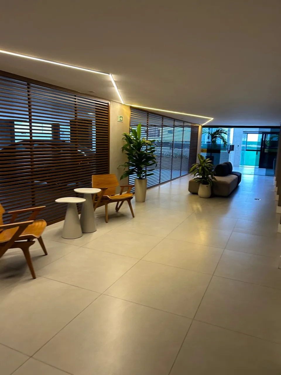 Belíssimo Apartamento com 4Qts, 04 suítes,