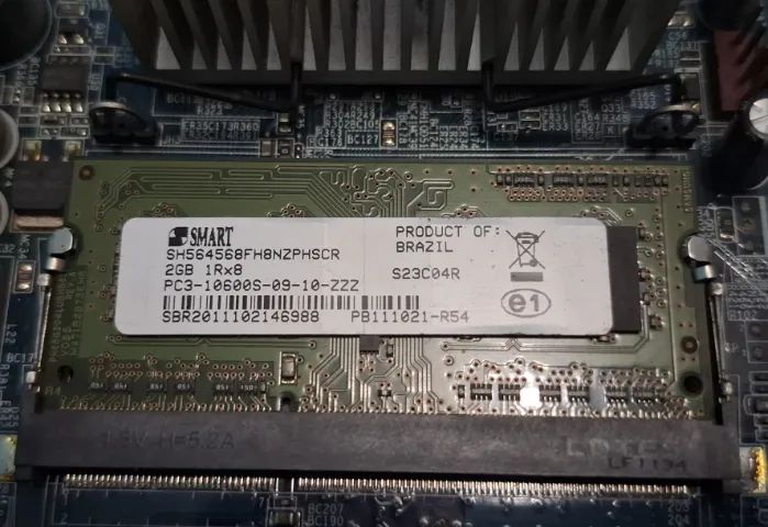 Selling 2 GB DDR3 Laptop RAM Memory64302739836545120
