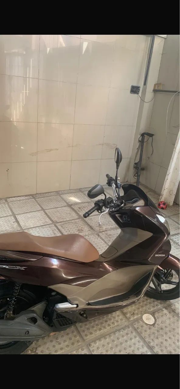PCX/DLX Única Dona. Promoção  - Foto 3