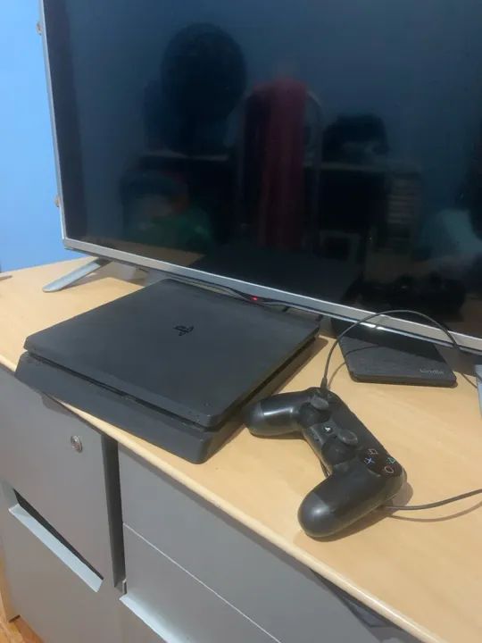 Ps4 Slim 500gb 1 controle original + 1 jogo 