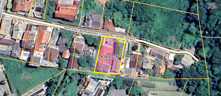 Terreno a venda c/ escritura, 9 kitnets. Próximo a UFSC