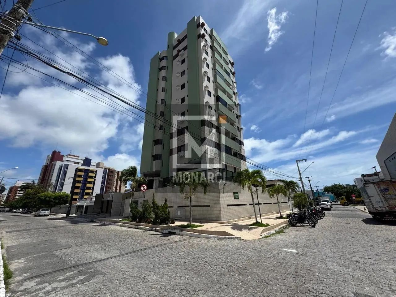 ALUGUEL EM MANAÍRA - 1 QUARTO COM 50m² COM VISTA MAR.