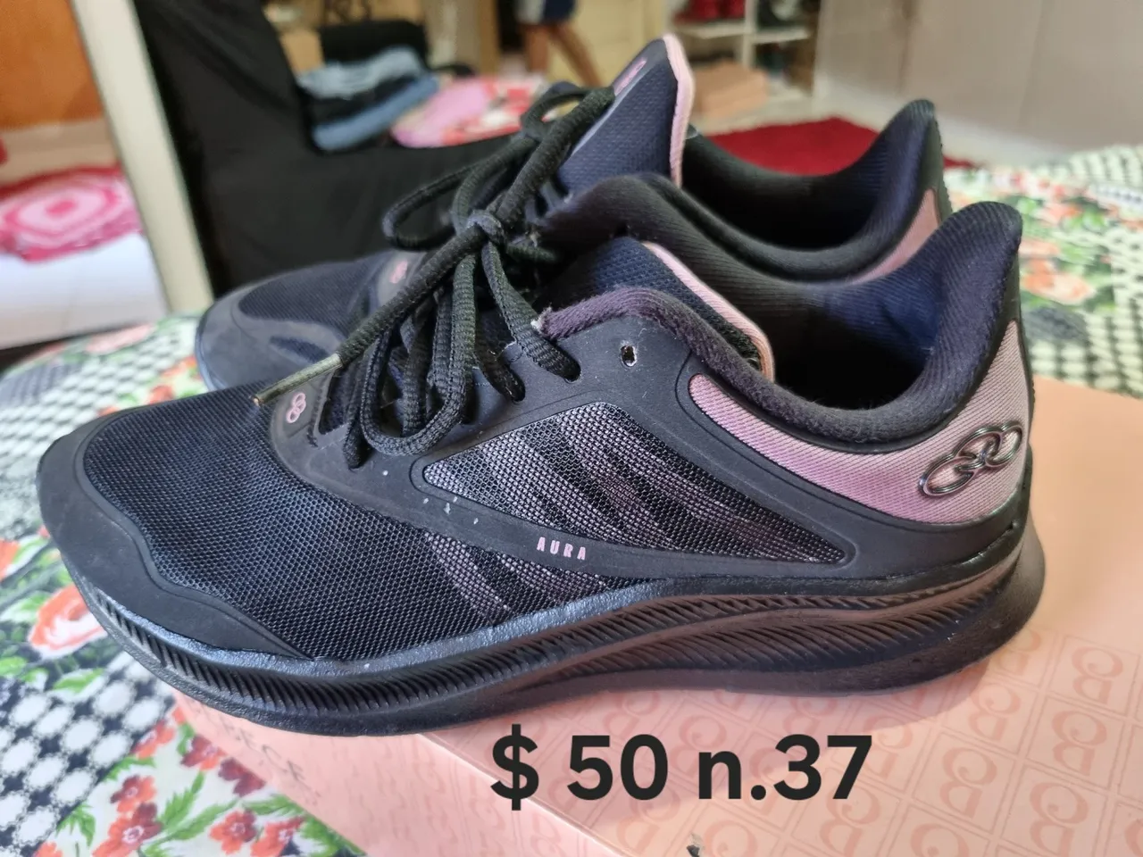 Tênis Olympikus Aura Preto com Detalhes Rosa - Nº 37