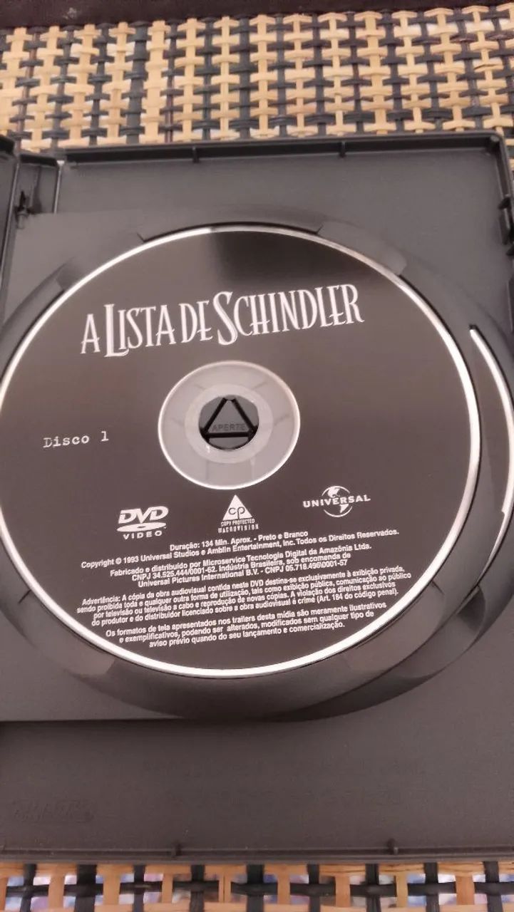 DVD DUPLO - A LISTA DE SCHINDLER - UM FILME DE STEVEN SPIELBERG  - Foto 3