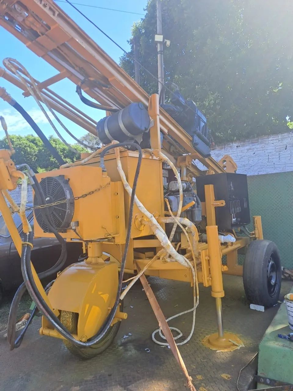 Perfuratriz para Perfuração de Poços Artesianos