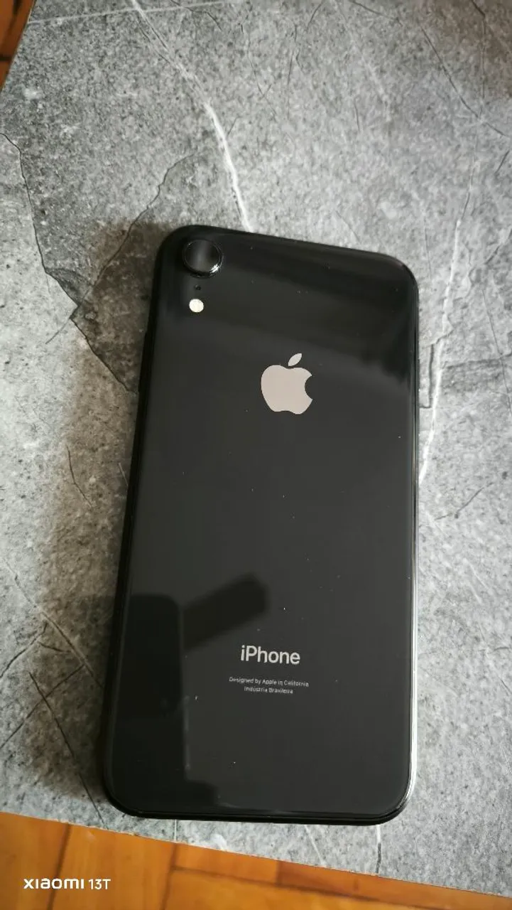 Iphone XR preto
