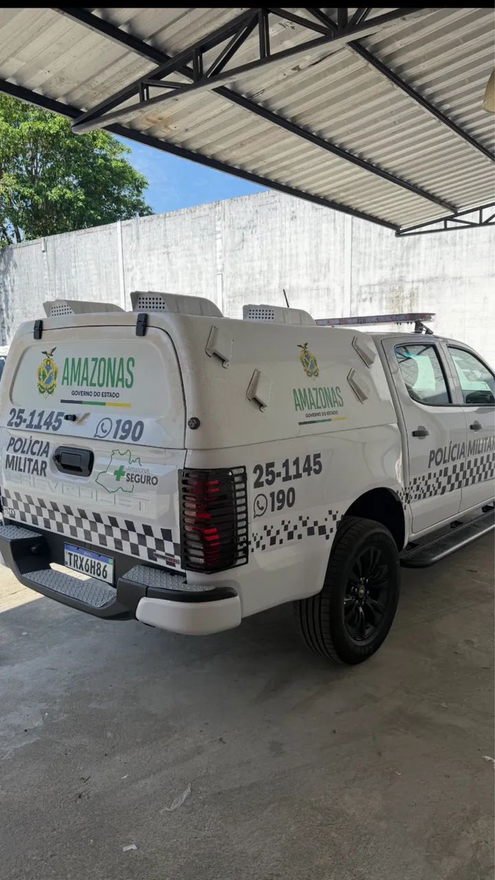 Adaptação de veículos de trabalho furgoes e camionetes 