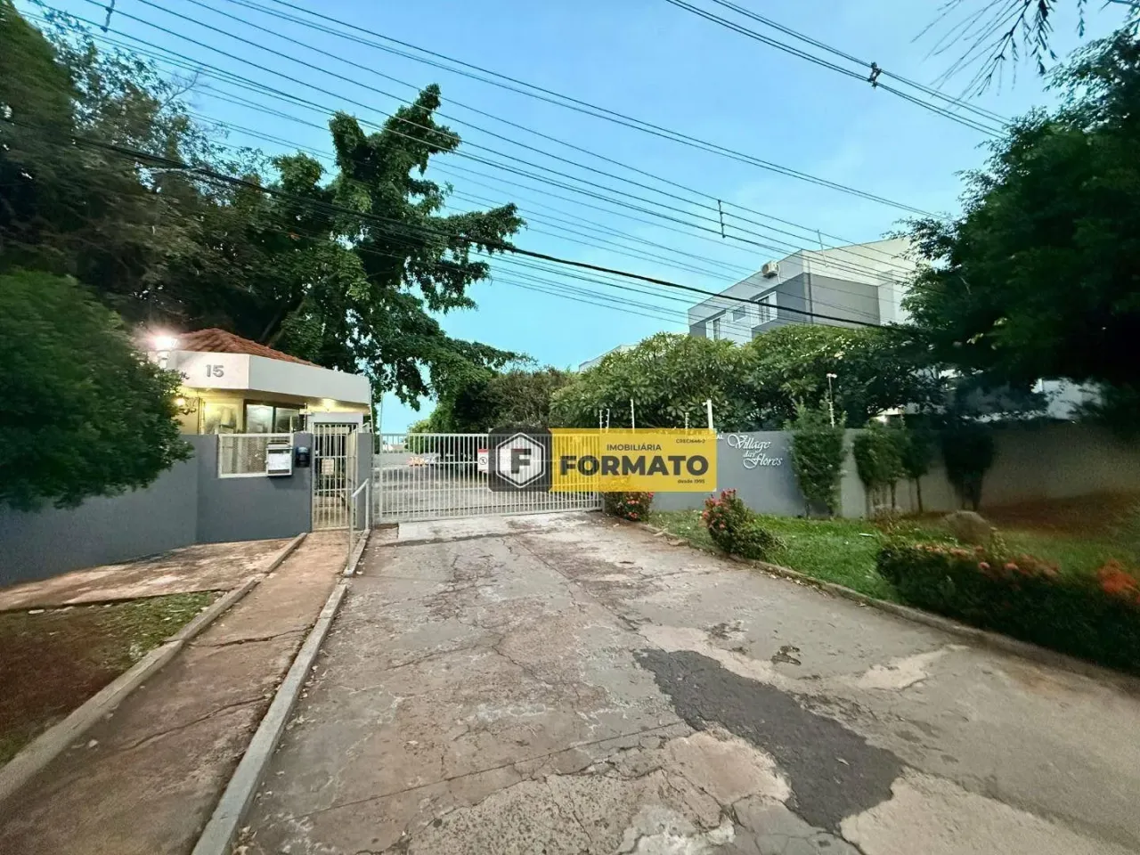 Apartamento com 3 dormitórios para alugar, 113 m² por R$ 2.537/mês - ISENTO IPTU 2025Cooph