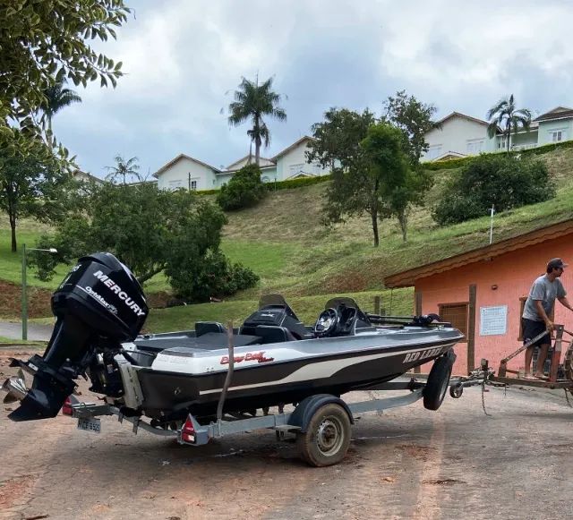 Bass Boat Megabass Classic - Único Dono - Foto 4
