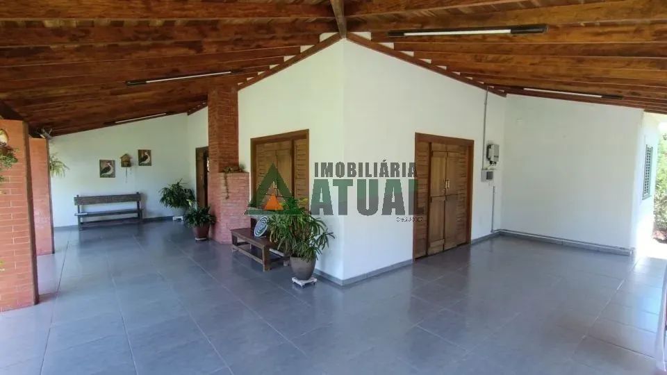 Chacára com 500m² de área total e 220 m² de área útil - Foto 3