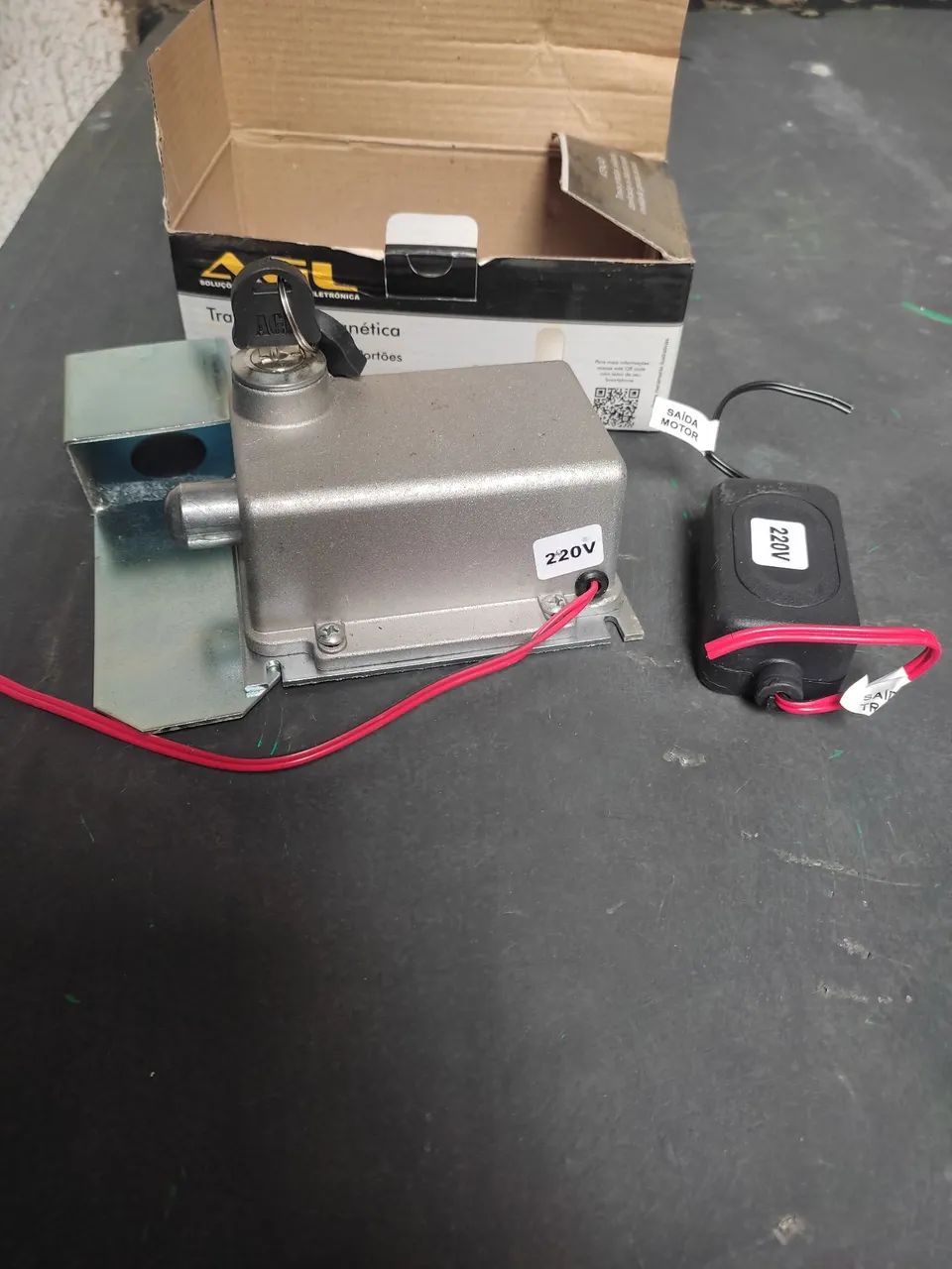Trava Eletrica Para Portao Eletronico Automatizador AGL Cor Cinza-prateado - Foto 3
