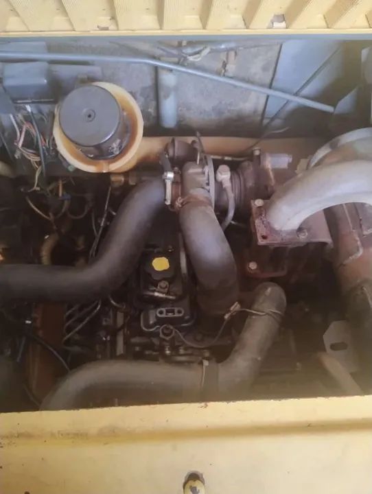 Bob cat New holland sl55b ano 2005  - Foto 3