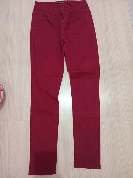 Calça Jeans Vermelha - Foto 2