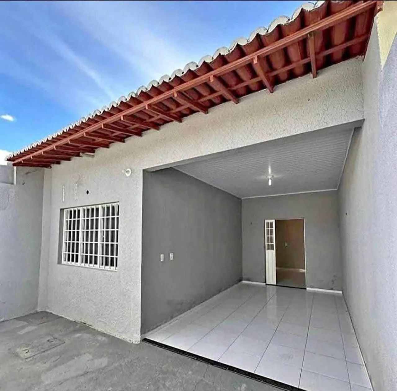 *CASA  DISPONIVEL