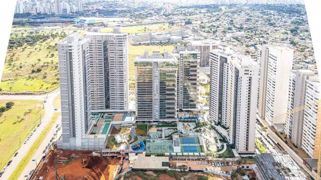 Apartamento à venda , com 3 suítes no Europark Noronha